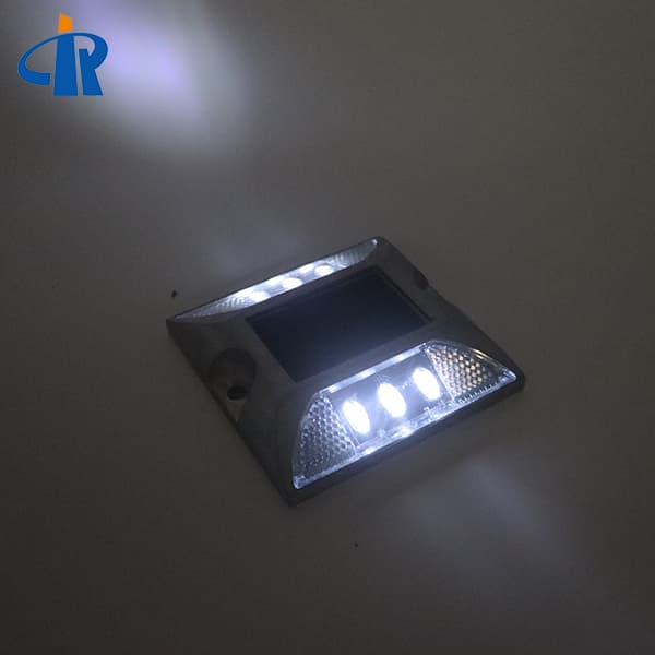 Unidirectional Flashing Solar Pavement Markers In Philippines